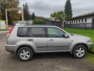 Nissan X-Trail foto 2