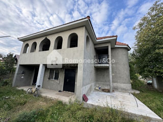 Casă individuală în Singera, 160 mp + 7 ari! foto 3