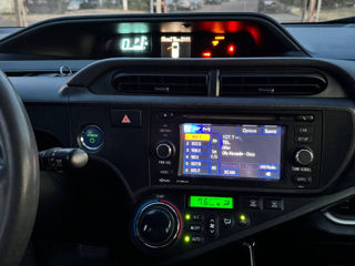 Toyota Prius c foto 6