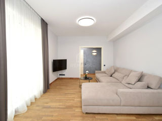 Apartament cu 3 camere, 165 m², Centru, Chișinău foto 2
