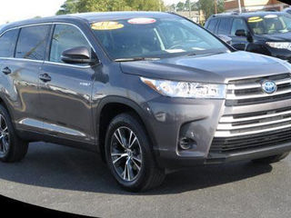 Toyota Highlander foto 1