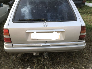 Mercedes Series (W124) foto 3