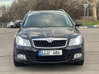 Skoda Octavia foto 3