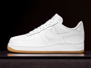 Original Nike Air Force 1 Low In Perfect Condition foto 3