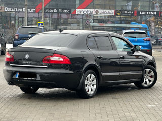 Skoda Superb foto 4