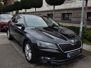 Skoda Superb foto 5