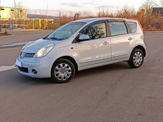 Nissan Note foto 2