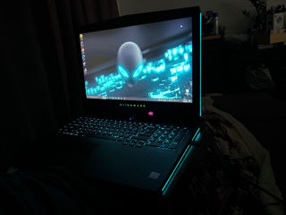 Alienware 17 R4 foto 1