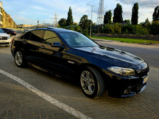 BMW 5 Series foto 3