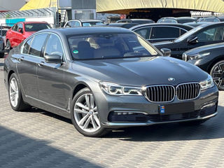 BMW 7 Series foto 4