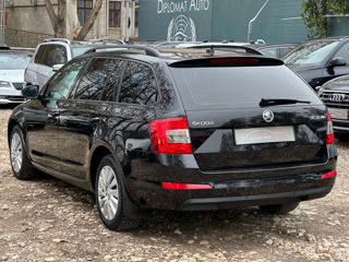 Skoda Octavia foto 3