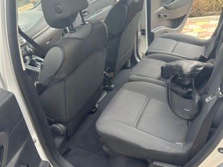 Renault Grand Scenic foto 9