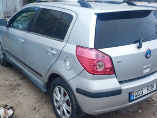 Geely MK foto 3