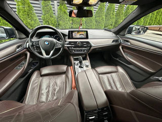 BMW 5 Series foto 5