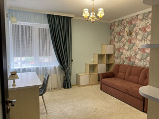 Apartament cu 3 camere, 90 m², Botanica, Chișinău foto 8