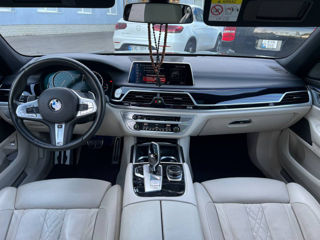 BMW 7 Series foto 8