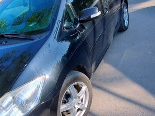 Toyota Auris foto 1