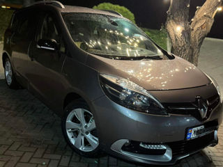 Renault Grand Scenic foto 3