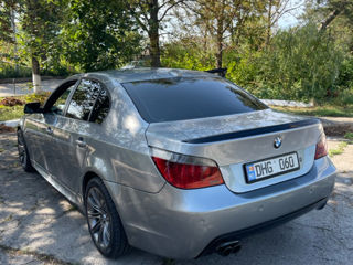 BMW 5 Series foto 6