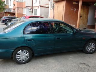 Toyota Carina foto 6