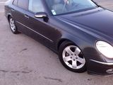 Mercedes E Class foto 2