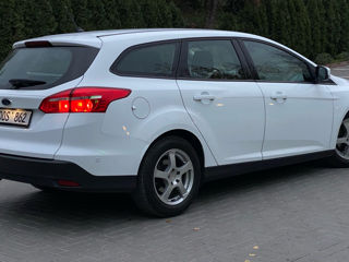 Ford Focus foto 4