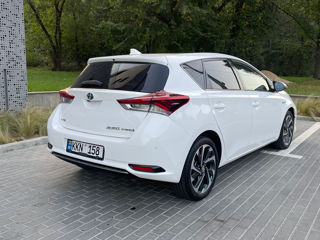 Toyota Auris foto 3