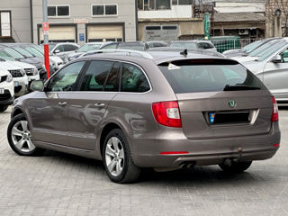 Skoda Superb foto 5