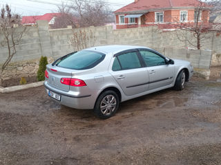 Renault Laguna foto 2