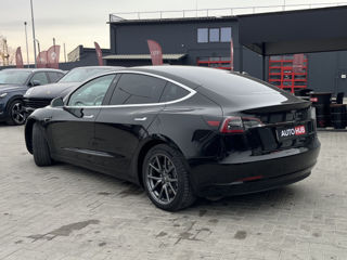 Tesla Model 3 foto 5