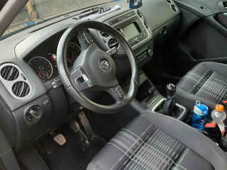 Volkswagen Tiguan foto 2