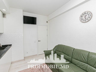 Apartament cu 2 camere, 70 m², Centru, Chișinău foto 4