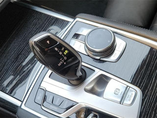 BMW 7 Series foto 17