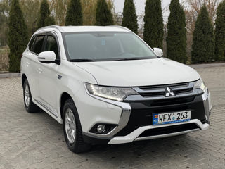 Mitsubishi Outlander foto 2