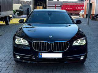 BMW 7 Series foto 2