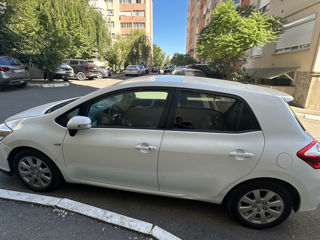 Toyota Auris foto 4