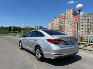 Hyundai Sonata foto 3