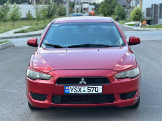 Mitsubishi Lancer foto 3