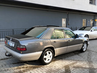 Mercedes Series (W124)