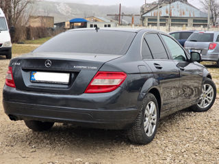 Mercedes C-Class foto 4