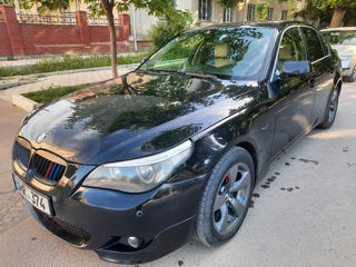 BMW 5 Series foto 2