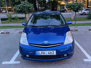 Toyota Prius foto 1