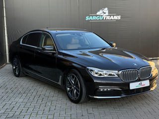 BMW 7 Series foto 3