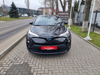 Toyota C-HR foto 2