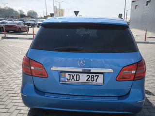 Mercedes B-Class foto 6