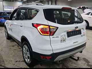 Ford Kuga foto 4