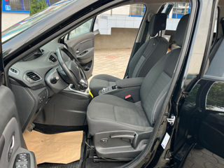 Renault Grand Scenic foto 6