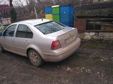 Volkswagen Jetta foto 2