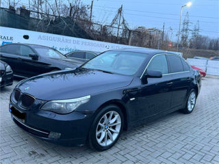 BMW 5 Series foto 2