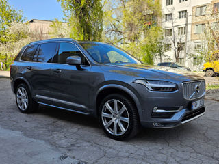 Volvo XC90 foto 1